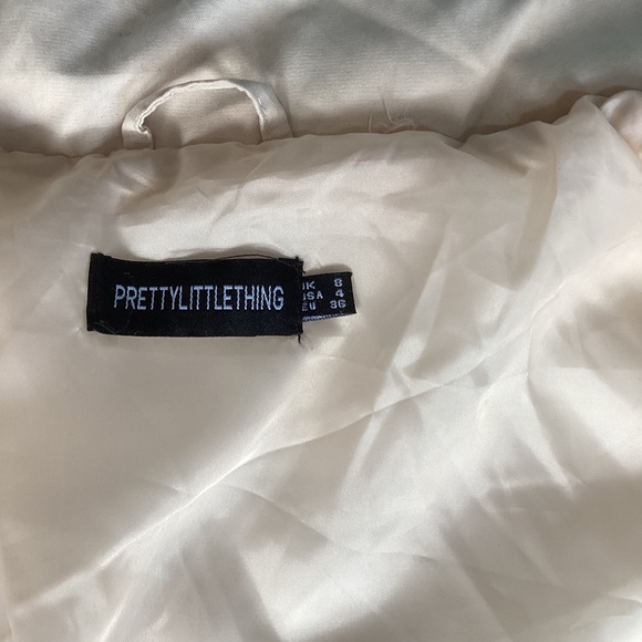 PrettyLittleThing Cream Cropped Puffer Jacket - sz 4 - Picture 6 of 7